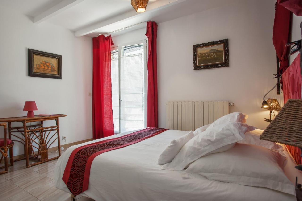 Chambre D'Hotes La Cascade Courmes Dış mekan fotoğraf